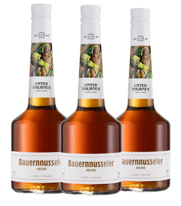 Unterthurner Bauernnusseler Walnuss-Grappa-Likör / 39 % Vol. / 3 x 0,7 L